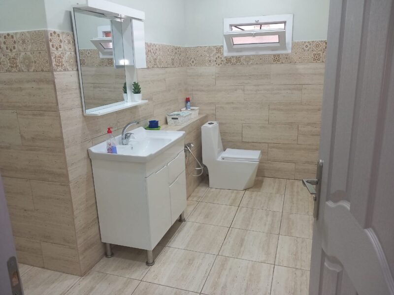 Location d'un F4, niveau de villa à Mostaganem avec piscine
